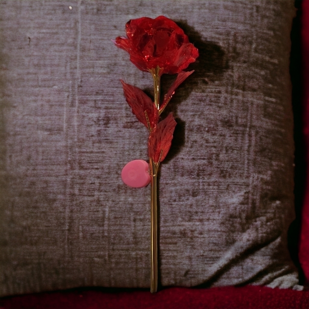 Beautiful light up rose NWOT